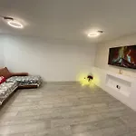Lad Petite Maison *