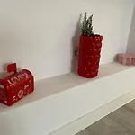Lad Petite Maison