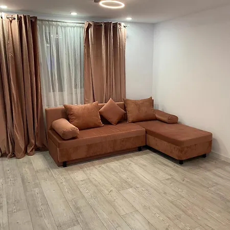 Apartment Lad Petite Maison Craiova