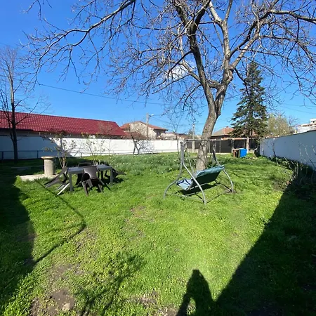 Lad Petite Maison