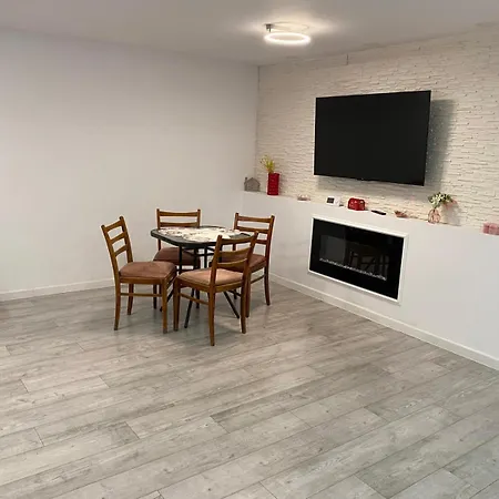 Lad Petite Maison Apartmán