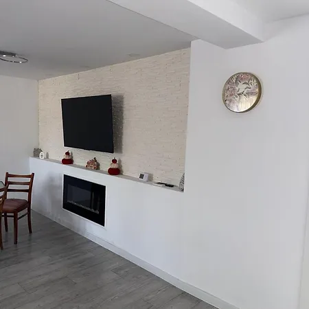 Lad Petite Maison - Free Privat Parking - *