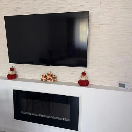 Lad Petite Maison - Free Privat Parking -