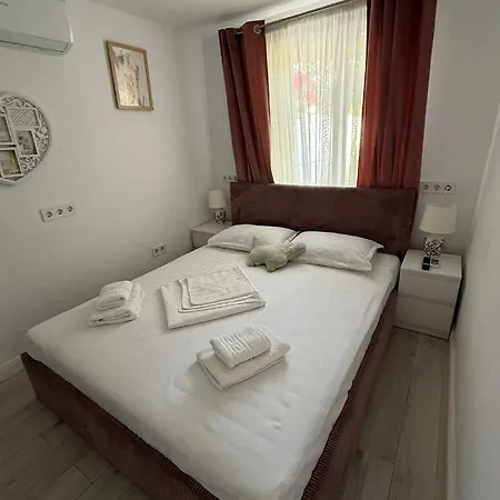 Lad Petite Maison - Free Privat Parking - Апартамент *