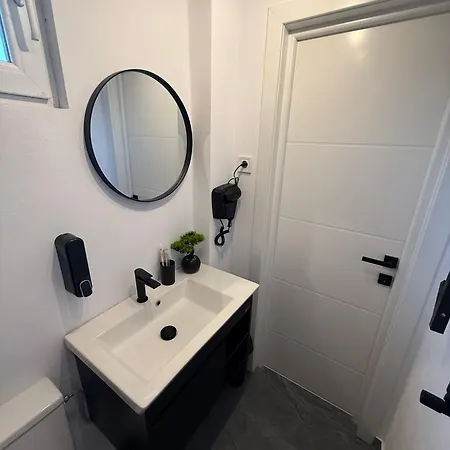 Apartment Lad Petite Maison - Free Privat Parking - *
