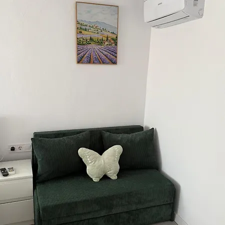 Апартамент Lad Petite Maison - Free Privat Parking - Крайова