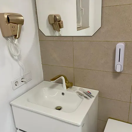 Апартамент Lad Petite Maison - Free Privat Parking -