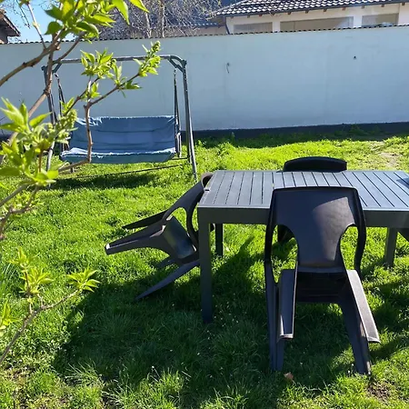 Lad Petite Maison - Free Privat Parking - Крайова